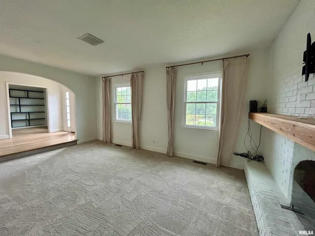 $339,900 | 317 South Lu Court, Carbondale, IL 62901