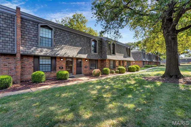 $169,900 | 4259 Burnett Walk, St. Louis, MO 63125