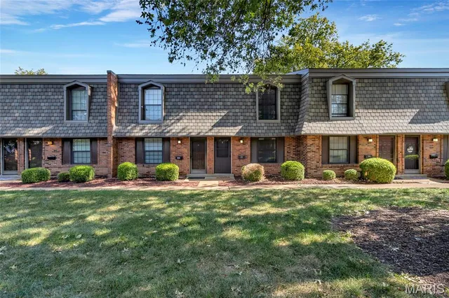 $169,900 | 4259 Burnett Walk, St. Louis, MO 63125