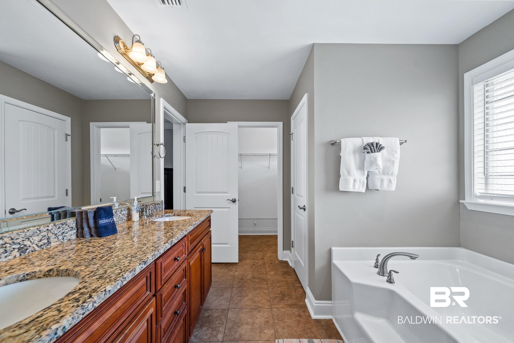 612 Parish Lakes Drive Foley, AL 36535 - Photo 16 of 45 Primary suite