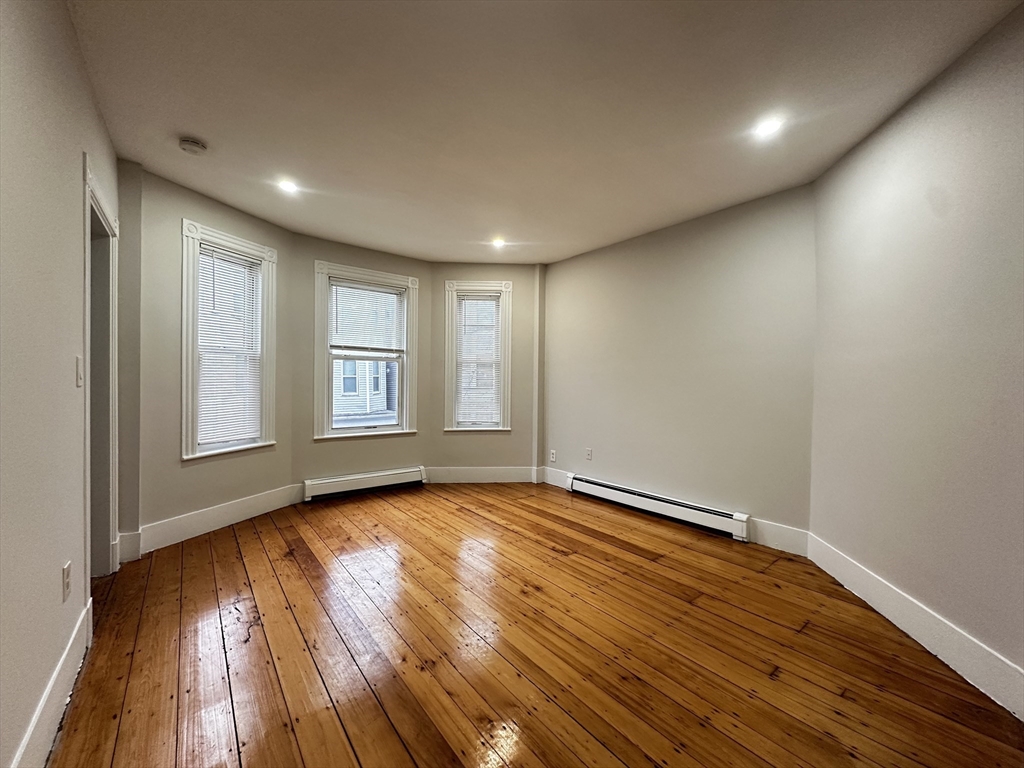 22 Howell Street, Unit 2 Boston, MA 02125 - Photo 3 of 7