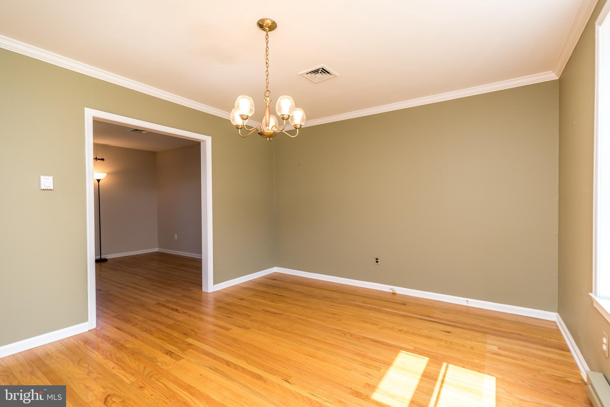 231 Parry Road Warminster, PA 18974 - Photo 13 of 71 a view of livingroom with window
