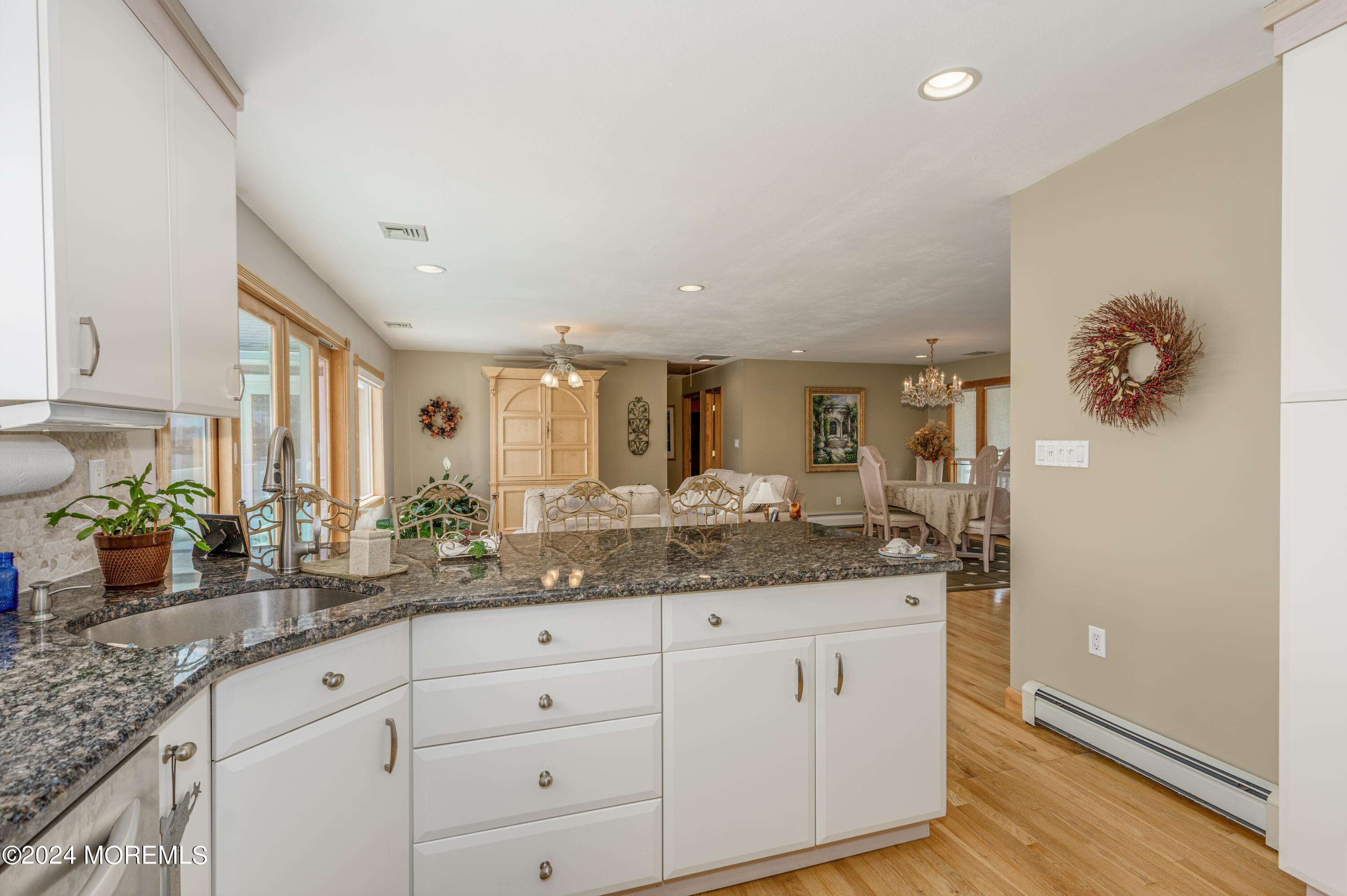 1537 Little Hill Road Point Pleasant, NJ 08742 - Photo 20 of 62 Interior-17