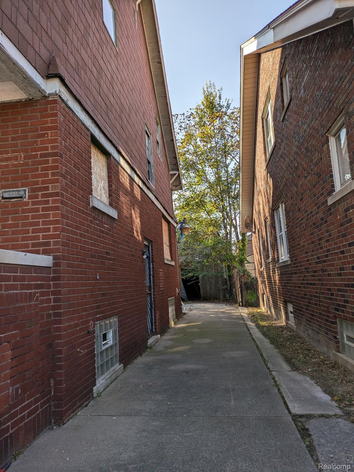 12425 Birwood Street Detroit, MI 48204 - Photo 3 of 16 Gallery Image 3
