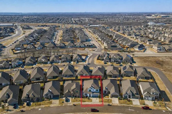 $2,800 | 3517 Iron Horse Drive, Little Elm, TX 75068