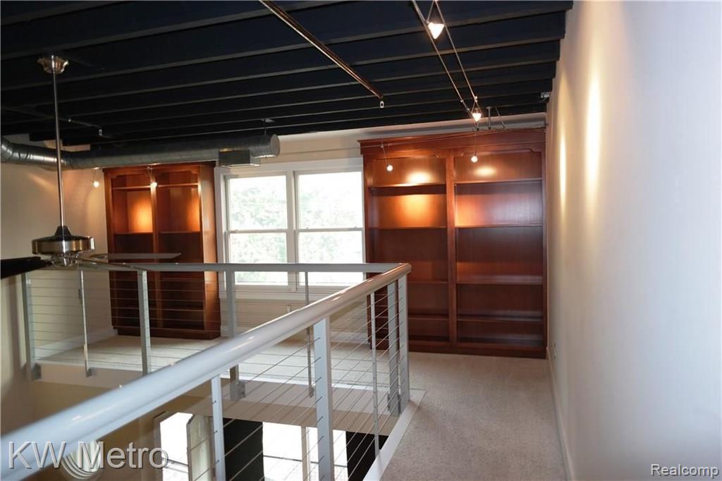 686 West Eleven Mile Road Royal Oak, MI 48073 - Photo 10 of 25