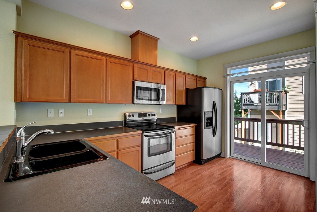 141 Maple Street Fircrest, WA 98466 - Photo 5 of 12