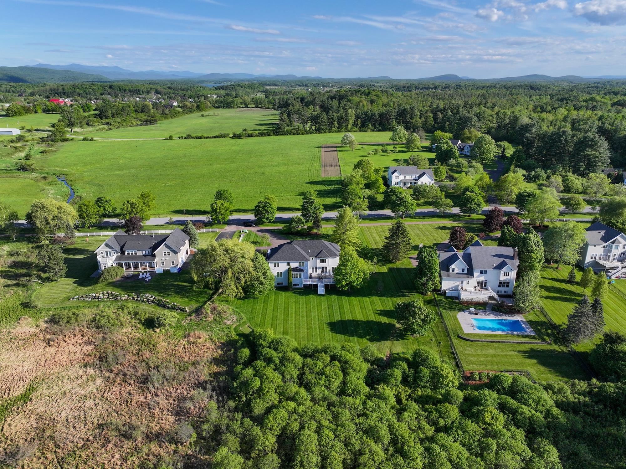 803 Nowland Farm Road South Burlington, VT 05403 - Photo 3 of 51