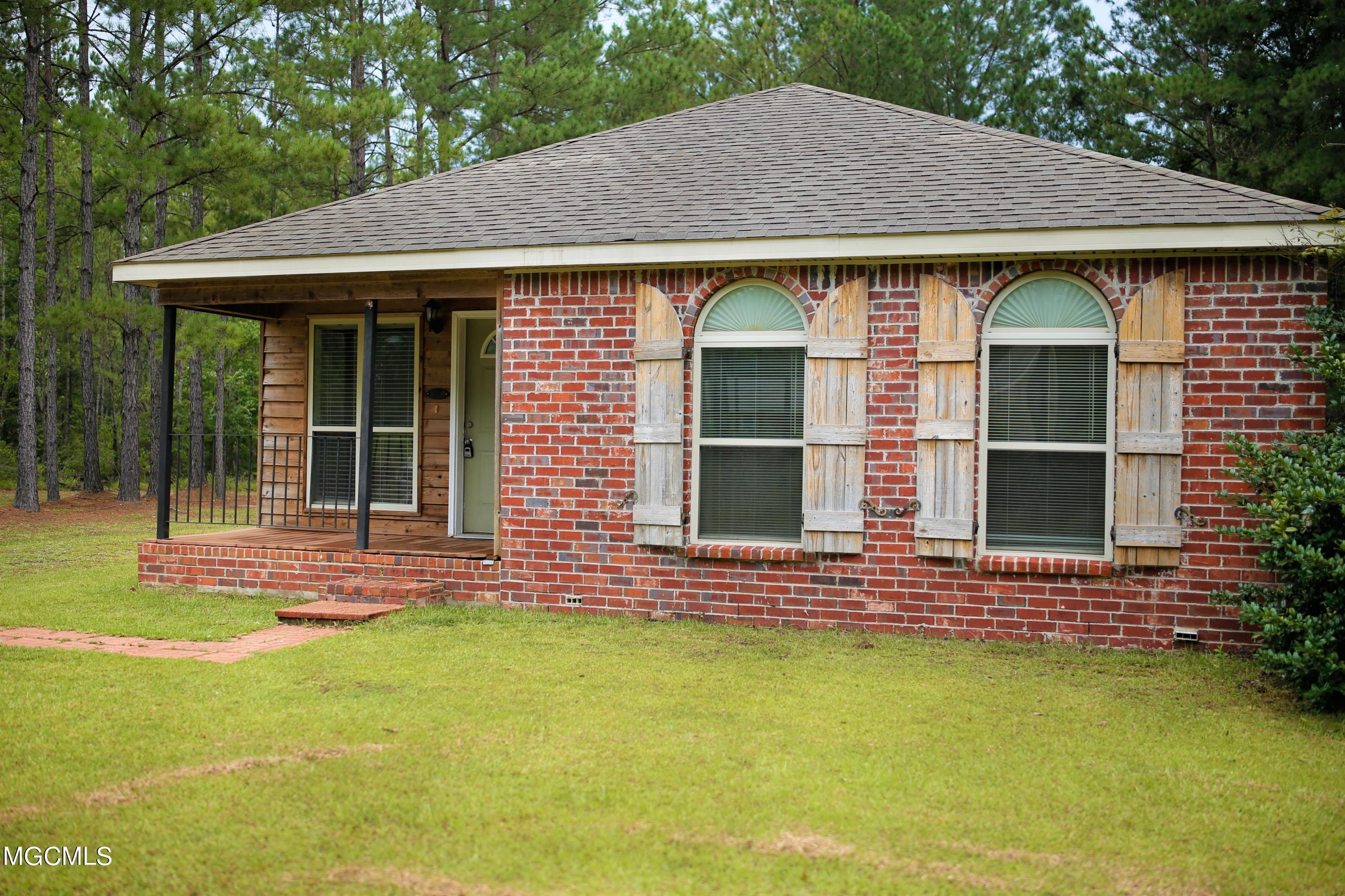 1147 Monkey Mizell Road Lucedale, MS 39452 - Photo 3 of 15 _MG_5911