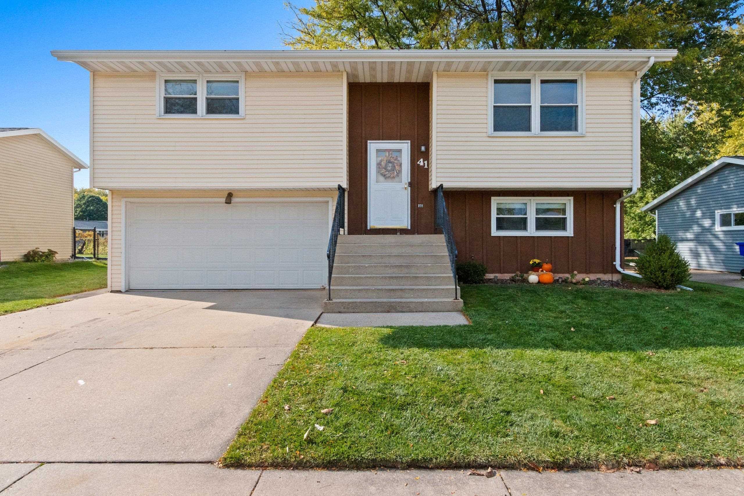 41 Solar Circle Appleton, WI 54915 - Photo 1 of 1 Gallery Image 1