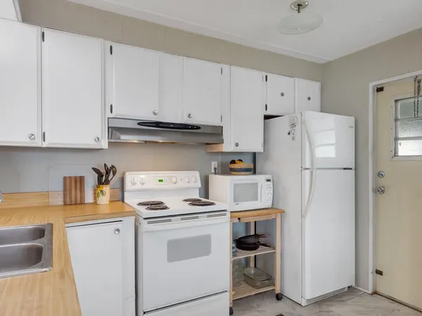 $135,000 | 4800 Southeast Federal Highway, Unit 145, Stuart, FL 34997