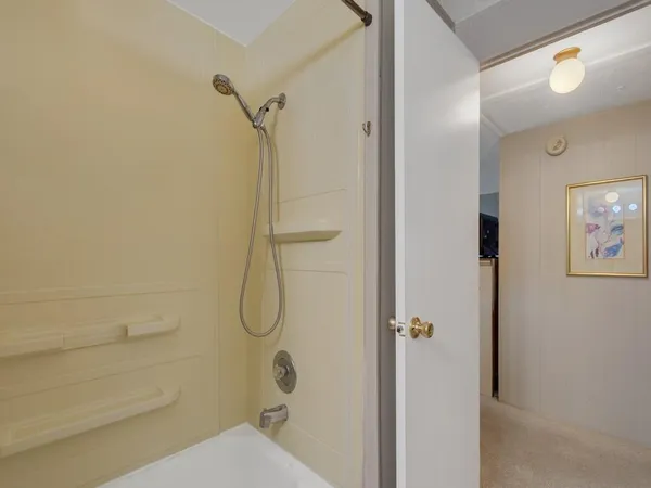 $135,000 | 4800 Southeast Federal Highway, Unit 145, Stuart, FL 34997