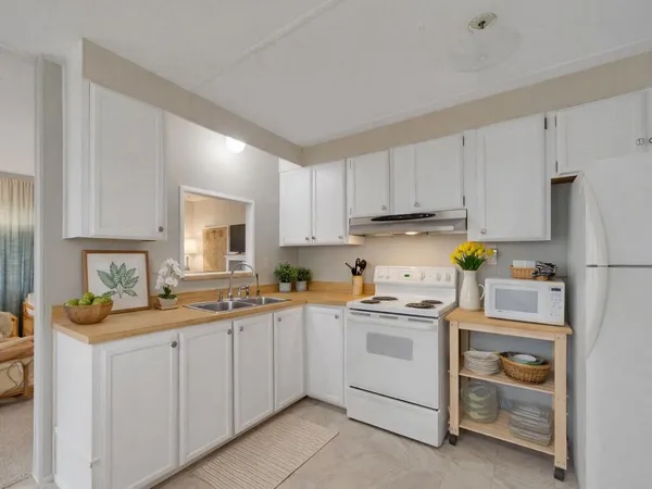 $135,000 | 4800 Southeast Federal Highway, Unit 145, Stuart, FL 34997