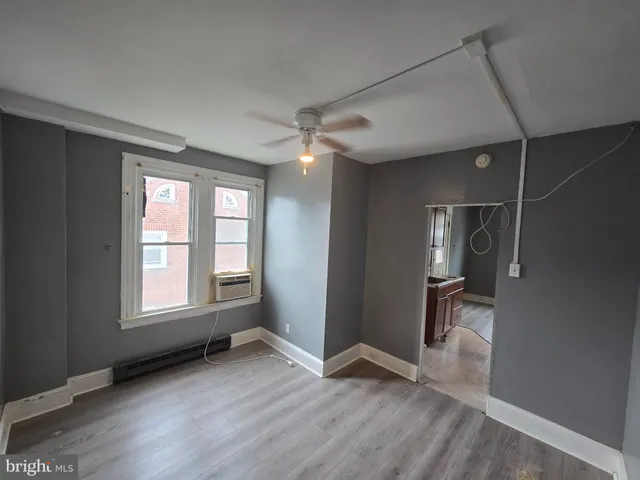 $1,000 | 105 West 24th Street, Chester, PA 19013
