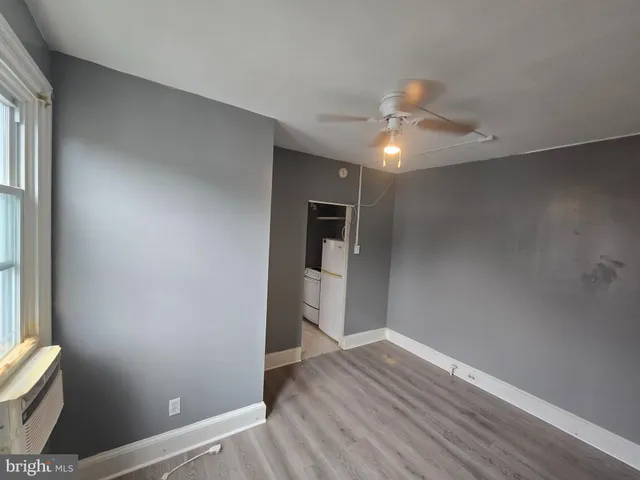 $1,000 | 105 West 24th Street, Chester, PA 19013