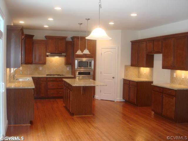 7701 Cooks Mill Road Lanexa, VA 23089 - Photo 3 of 6 Kitchen
