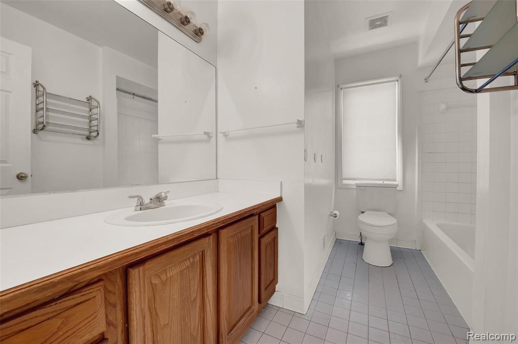 46617 Mornington Road Canton, MI 48188 - Photo 35 of 44
