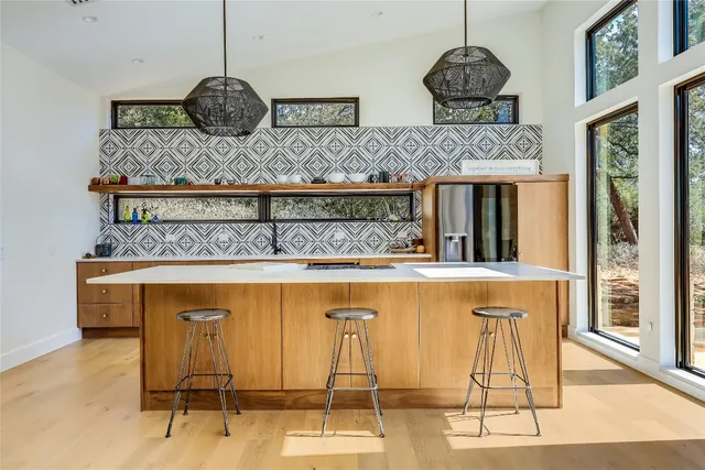 $1,300,000 | 2181 County Road 481, Thrall, TX 76578