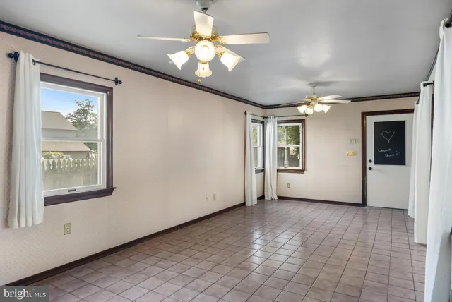 $220,000 | 130 Evesham Avenue East, Magnolia, NJ 08049