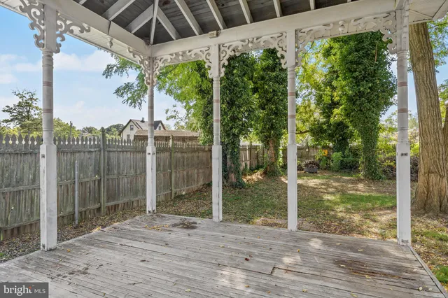 $220,000 | 130 Evesham Avenue East, Magnolia, NJ 08049