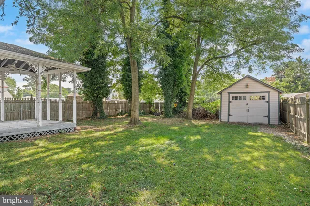 $220,000 | 130 Evesham Avenue East, Magnolia, NJ 08049