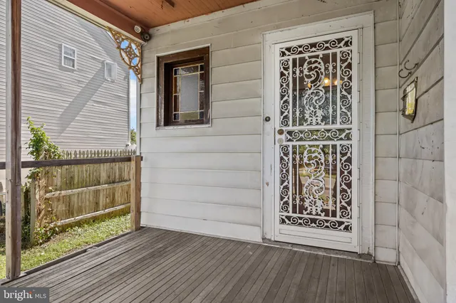 $220,000 | 130 Evesham Avenue East, Magnolia, NJ 08049