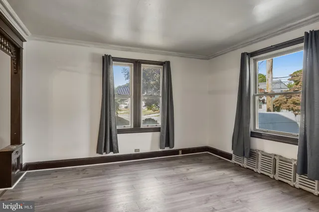 $220,000 | 130 Evesham Avenue East, Magnolia, NJ 08049