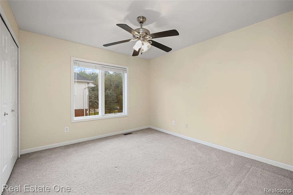 2025 Somerville Road Rochester Hills, MI 48307 - Photo 20 of 51