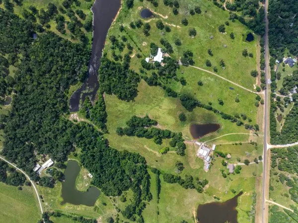 $580,000 | 12151 State Highway 75 North, Buffalo, TX 75831