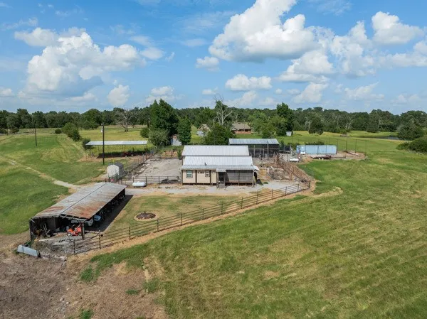 $580,000 | 12151 State Highway 75 North, Buffalo, TX 75831