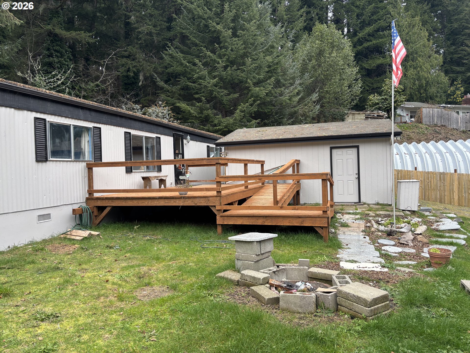 89320 North Lane Florence, OR 97439 - Photo 2 of 17