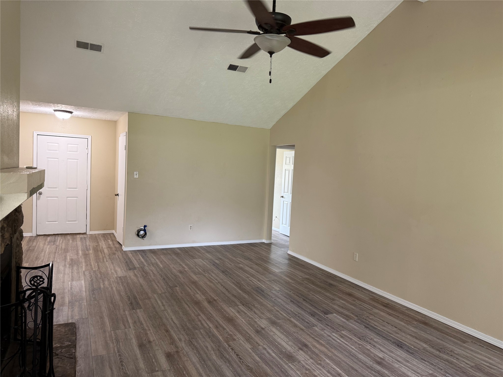 17307 Northchapel Street Spring, TX 77379 - Photo 3 of 19