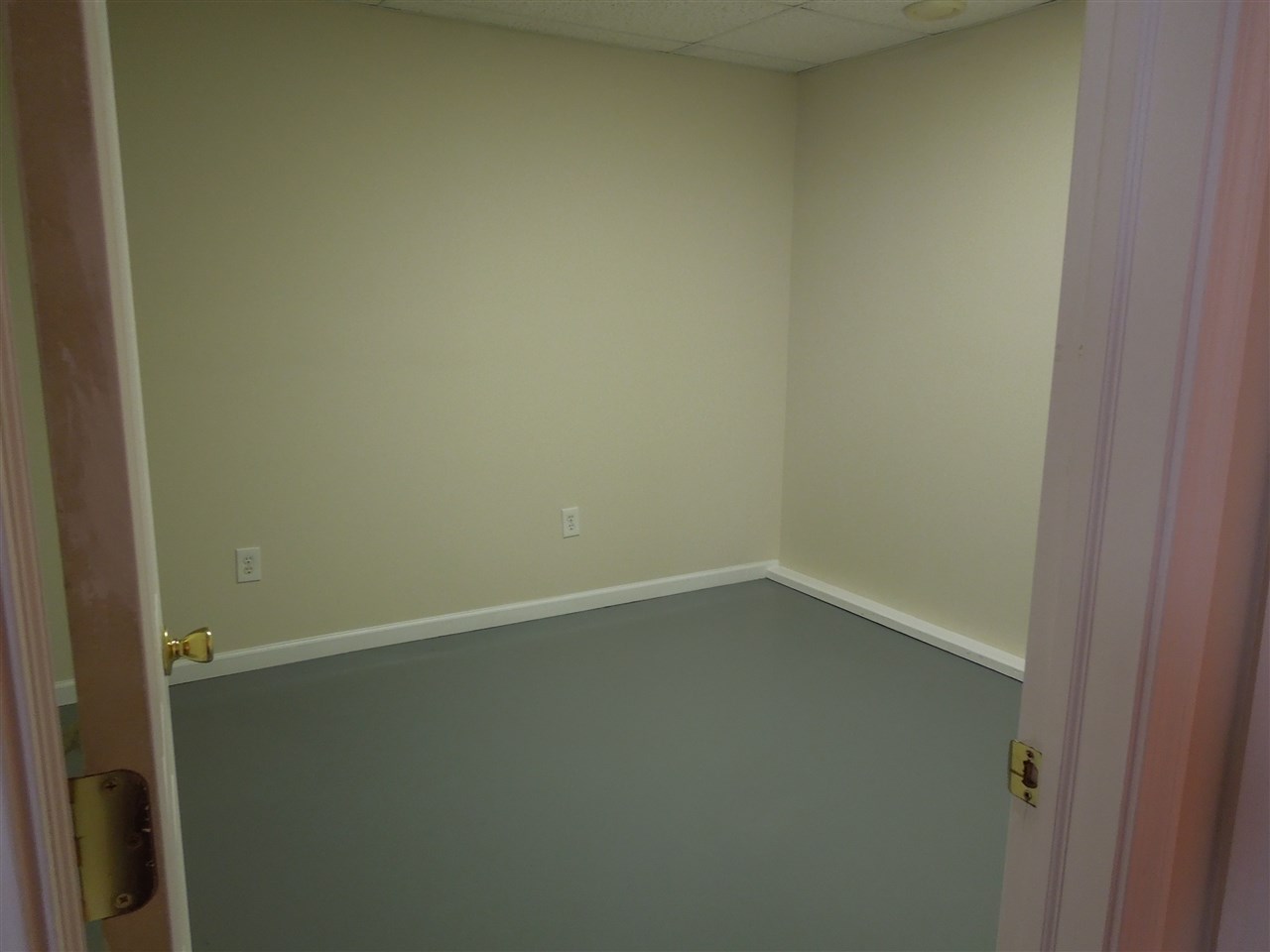 61500 Jewell Road Washington, MI 48094 - Photo 27 of 38 31334175-26.JPG