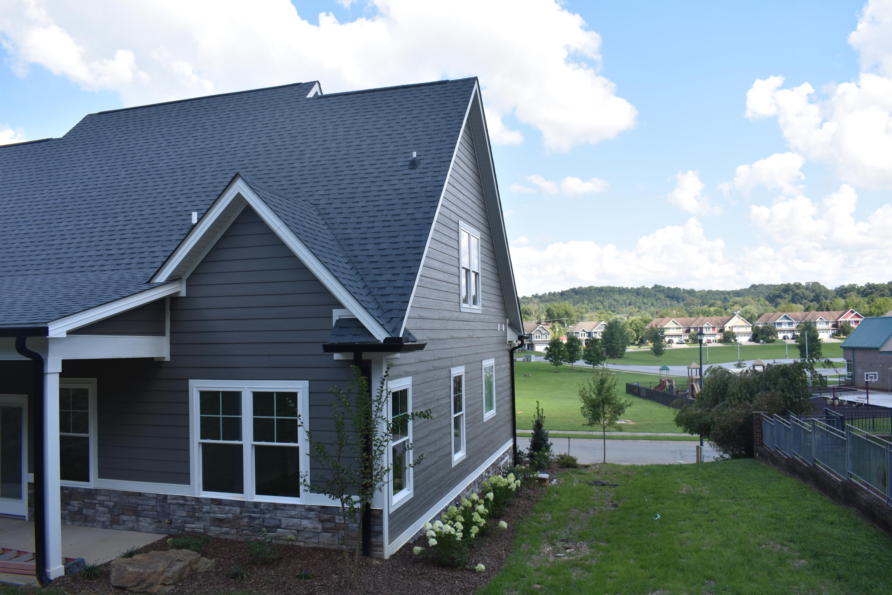 2334 Edinburgh Channel Road Kingsport, TN 37664 - Photo 21 of 88 DSC_0577