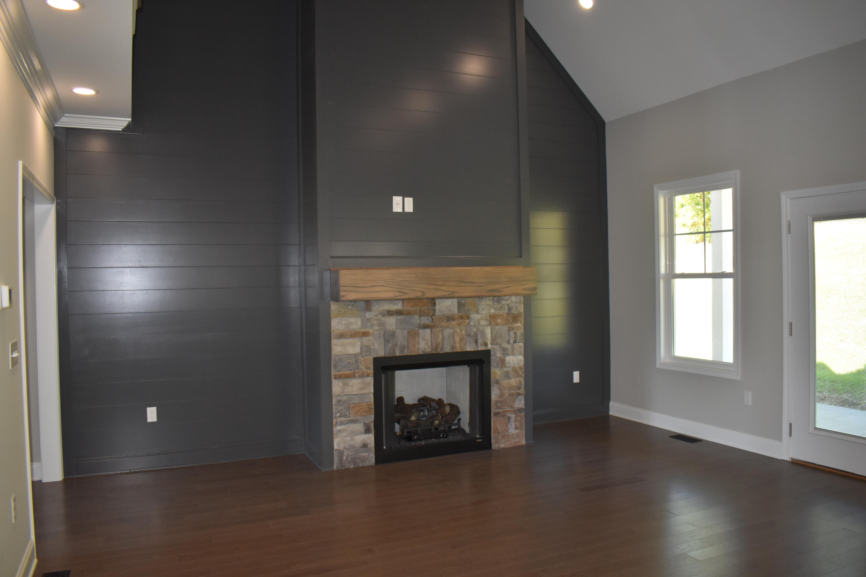 2334 Edinburgh Channel Road Kingsport, TN 37664 - Photo 43 of 88 DSC_0601