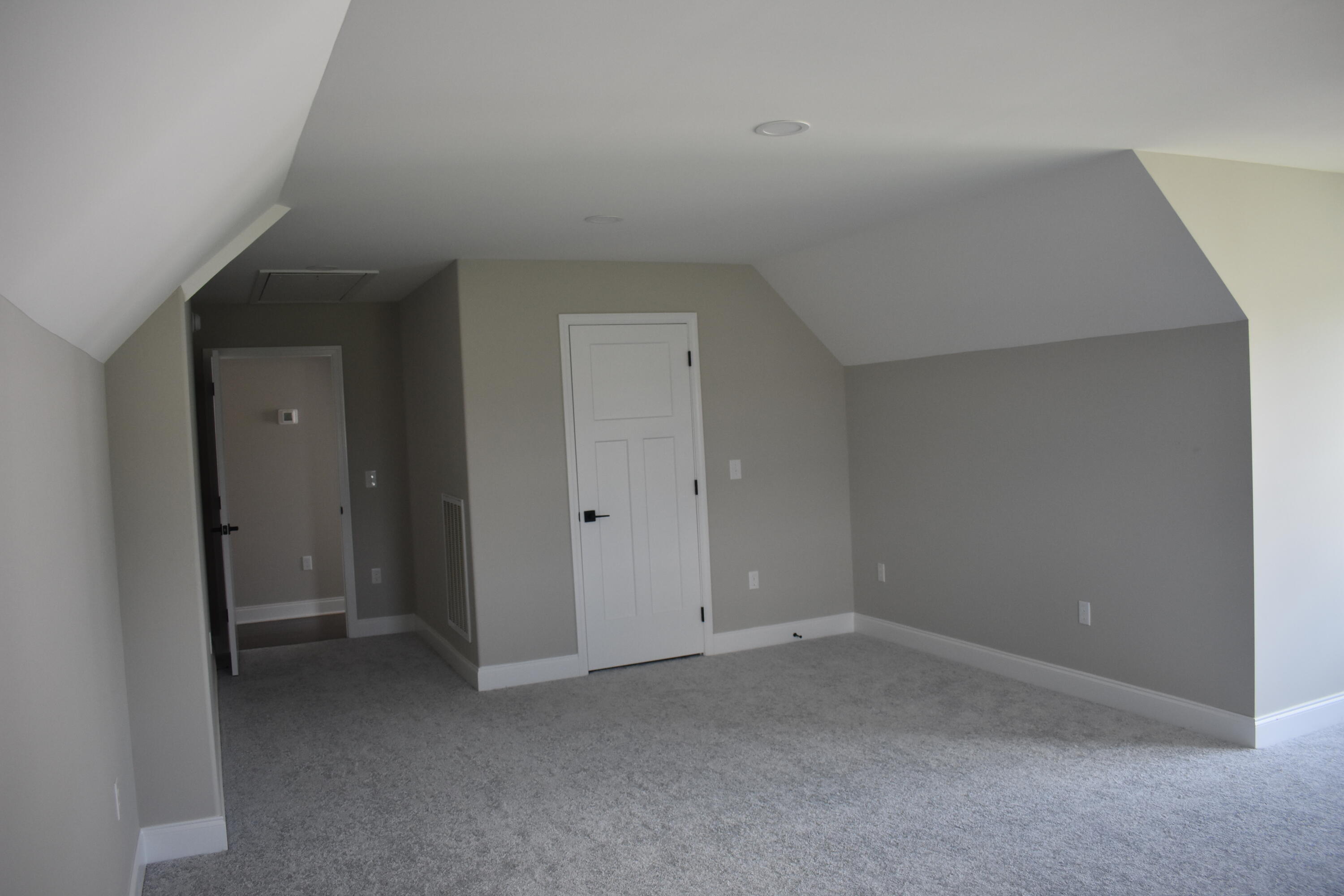 2334 Edinburgh Channel Road Kingsport, TN 37664 - Photo 61 of 88 DSC_0561