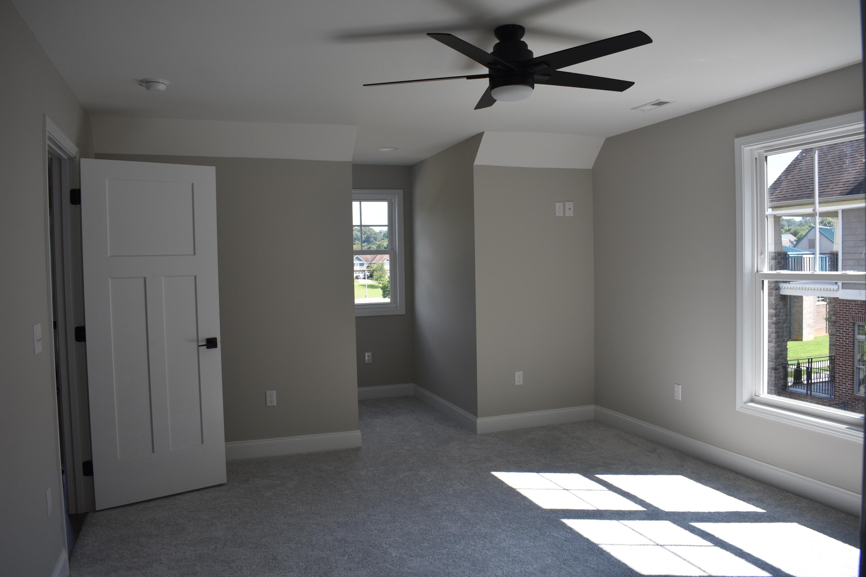 2334 Edinburgh Channel Road Kingsport, TN 37664 - Photo 66 of 88 DSC_0556