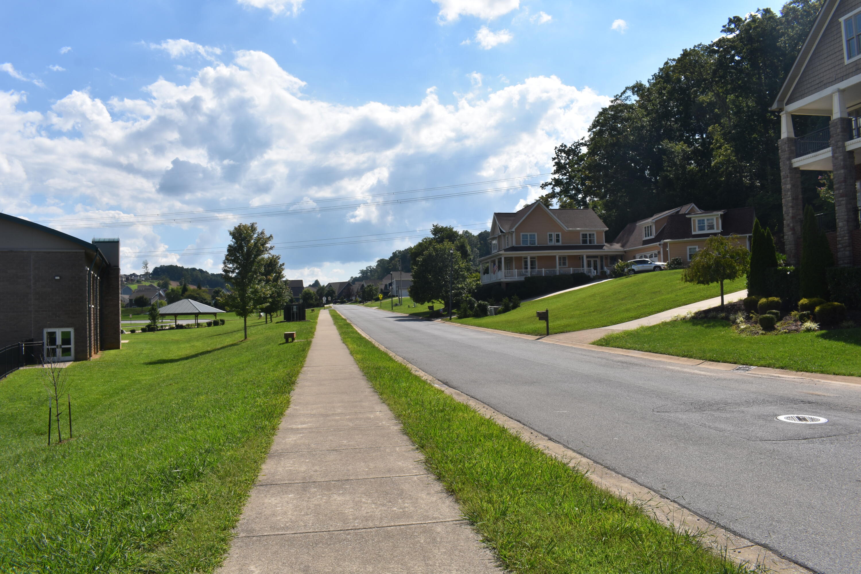 2334 Edinburgh Channel Road Kingsport, TN 37664 - Photo 75 of 88 DSC_0595