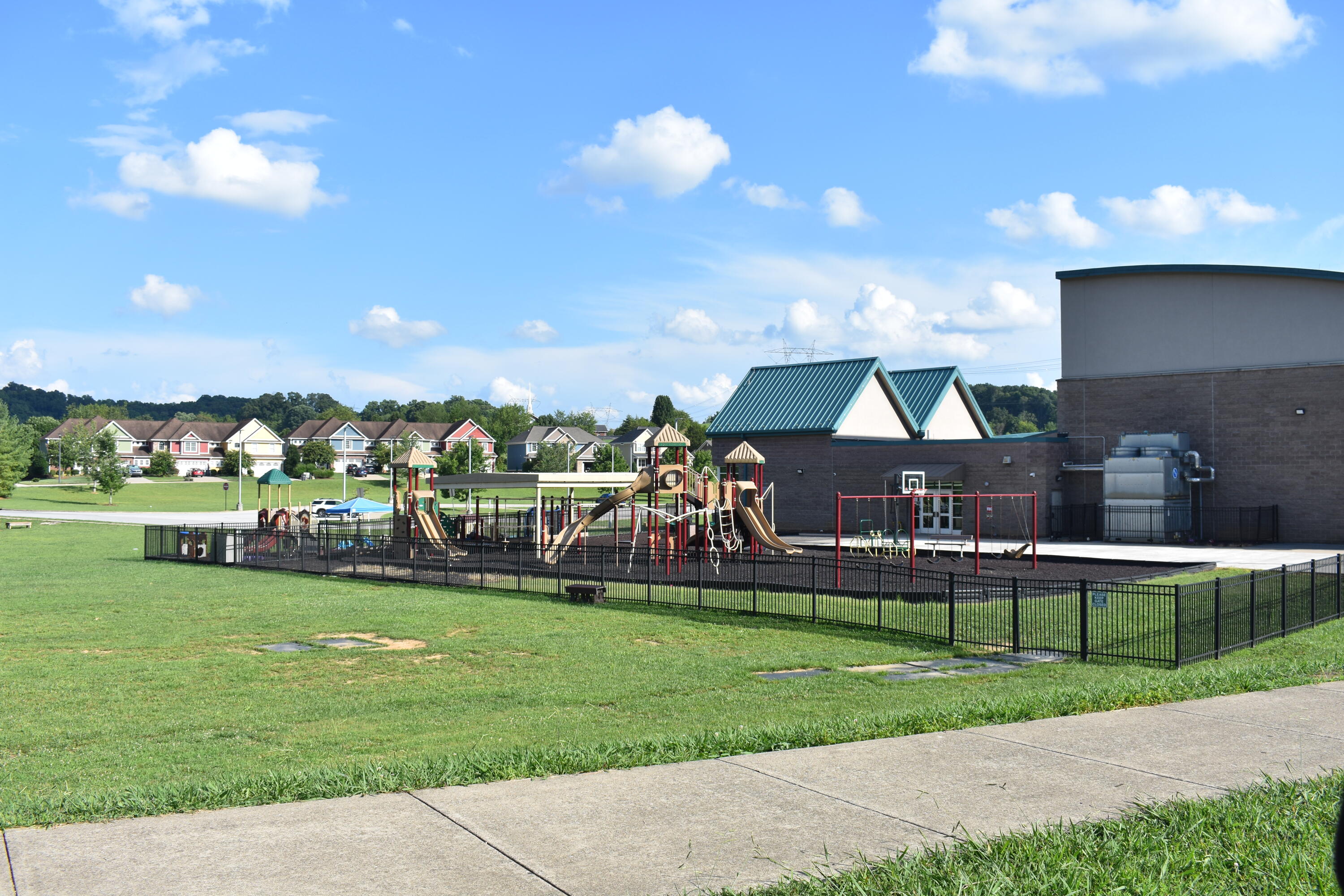 2334 Edinburgh Channel Road Kingsport, TN 37664 - Photo 76 of 88 DSC_0525