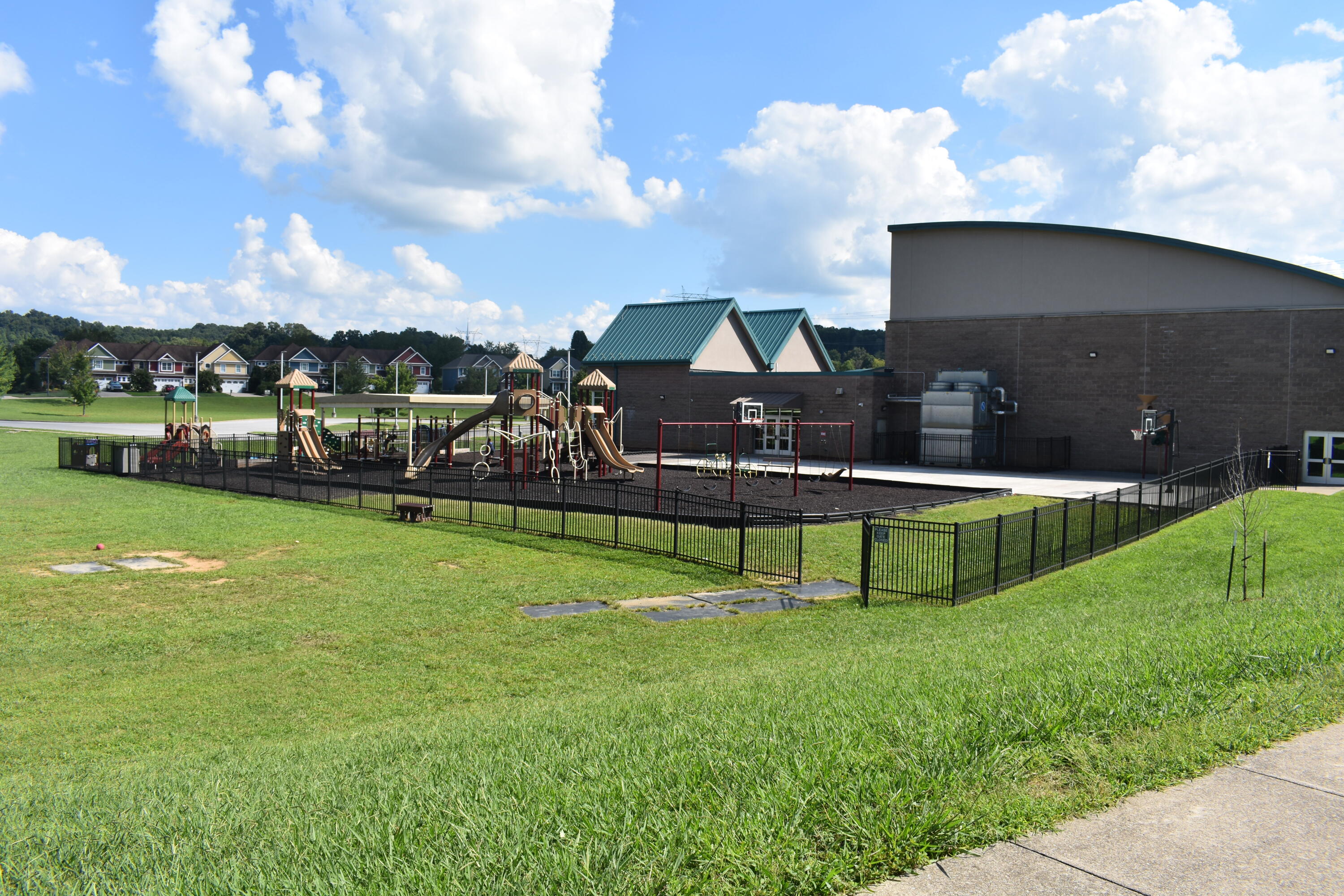 2334 Edinburgh Channel Road Kingsport, TN 37664 - Photo 87 of 88 DSC_0590