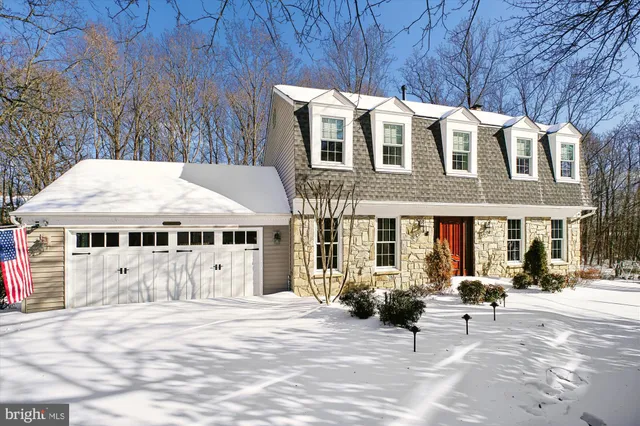 $5,500 | 4623 University Drive, Fairfax, VA 22030