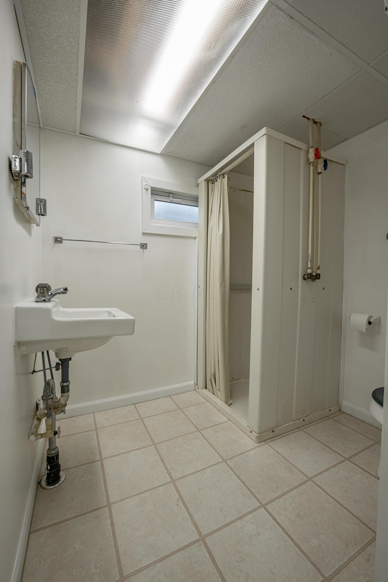 360 Midland Road Chillicothe, OH 45601 - Photo 49 of 68 1-37