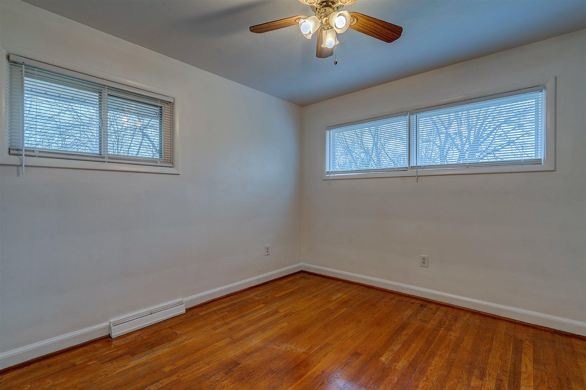 5312 Cove Road Roanoke, VA 24017 - Photo 21 of 36 19-DSC00286_87_88_89_90