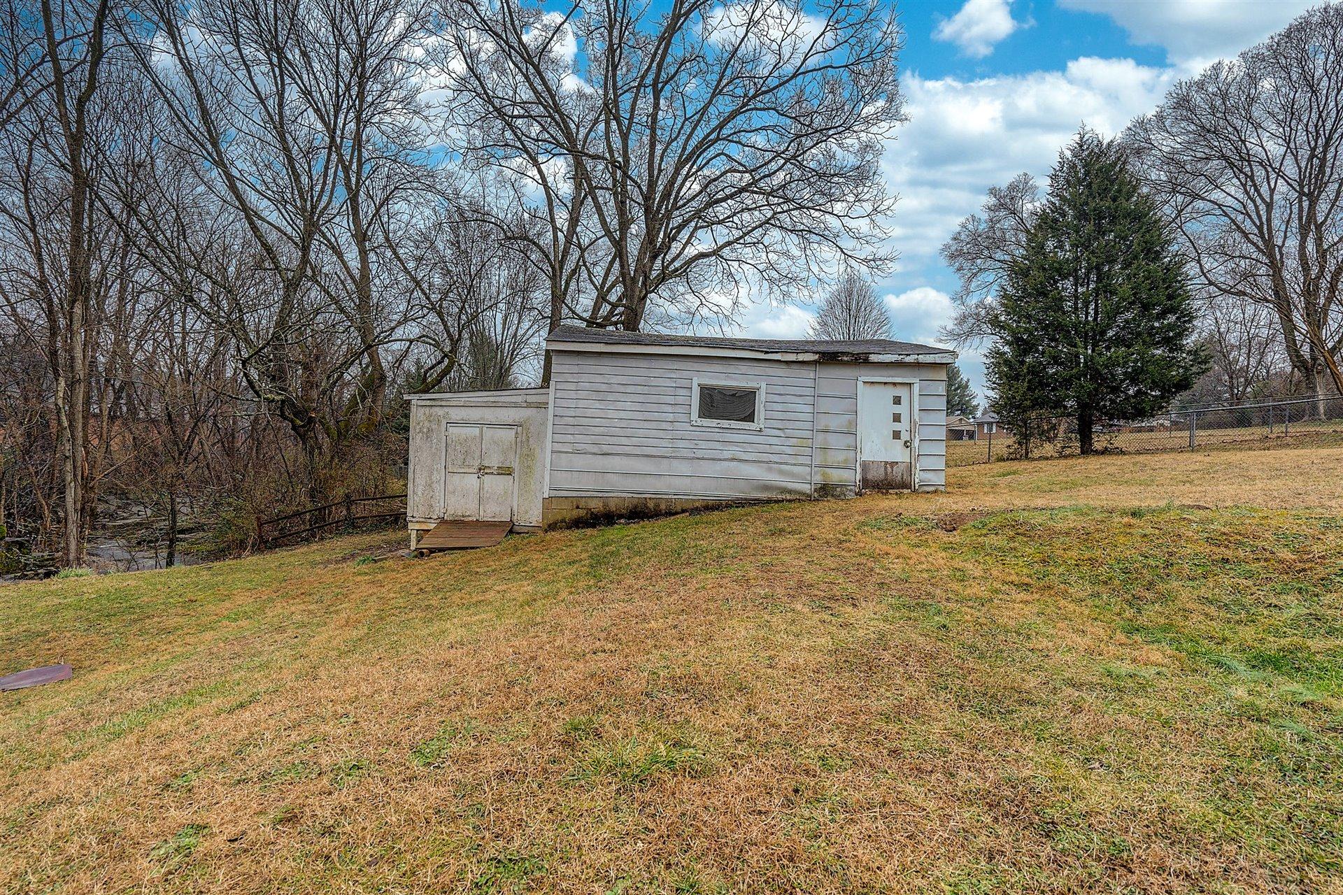 5312 Cove Road Roanoke, VA 24017 - Photo 33 of 36 31-DSC00371_2_3_4_5