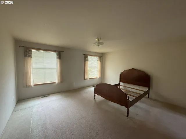 $725,000 | 210 Palomino Avenue, Roseburg, OR 97471