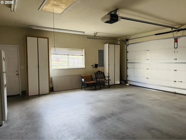 $725,000 | 210 Palomino Avenue, Roseburg, OR 97471