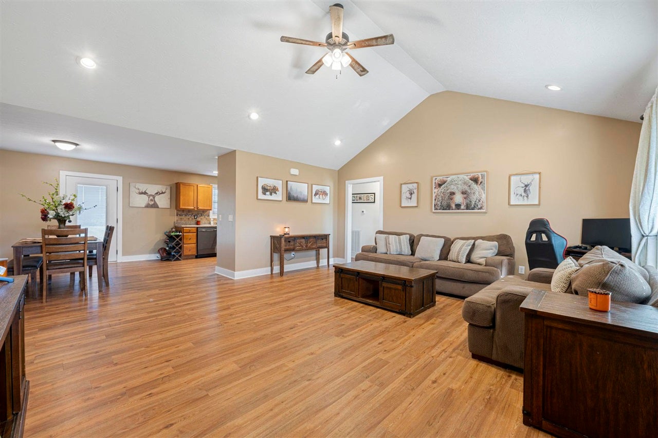 5807 Carl Jordan Road Oakland, KY 42159 - Photo 2 of 29 Gallery Image 2