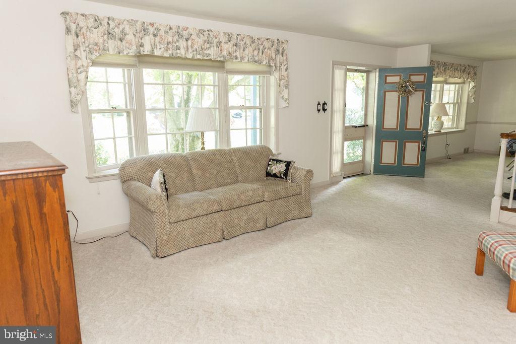 1062 Beverly Road Jenkintown, PA 19046 - Photo 12 of 39