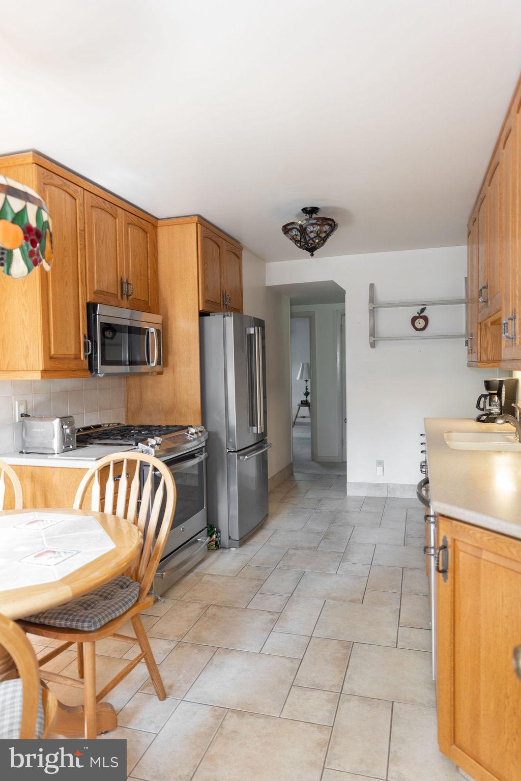1062 Beverly Road Jenkintown, PA 19046 - Photo 16 of 39