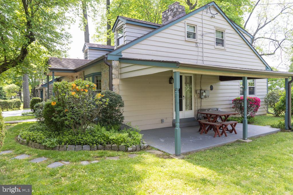 1062 Beverly Road Jenkintown, PA 19046 - Photo 4 of 39